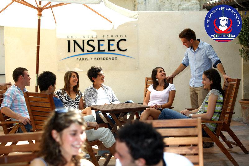 Môi trường học tập, trao đổi giữa các sinh viên tại INSEEC
