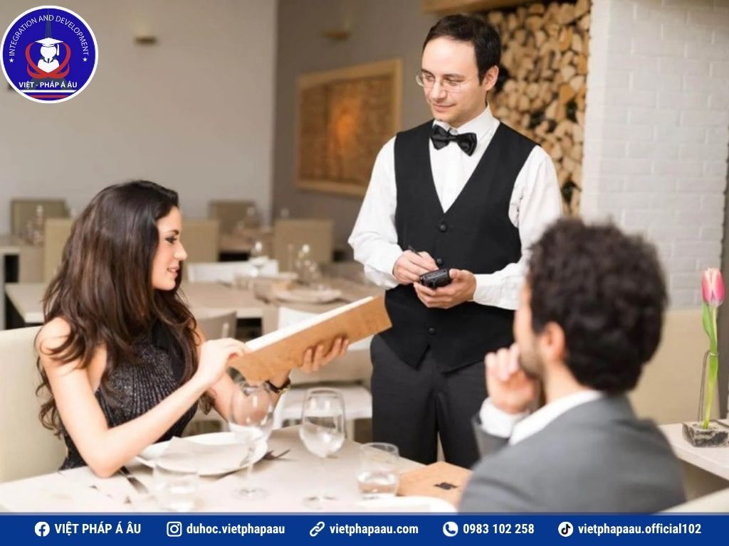 Mẫu câu tiếng Pháp dành cho nhân viên phục vụ
